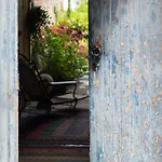 Logis Saint-leonard Bed & Breakfast 4*